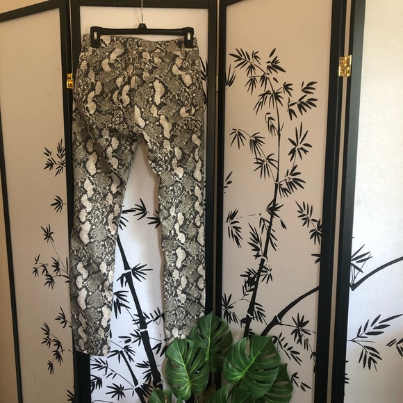 High Waisted Snake Print Jeans - Picture 3 of 7